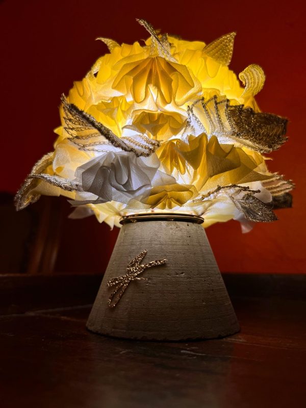 veilleuse dahlia jaune